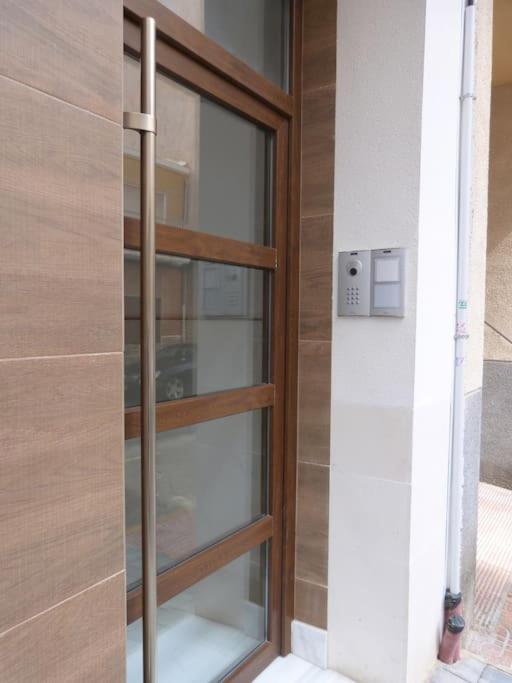 Modern Apartment In Torrevjea 200M From The Loccos Beach Торевьиа Экстерьер фото